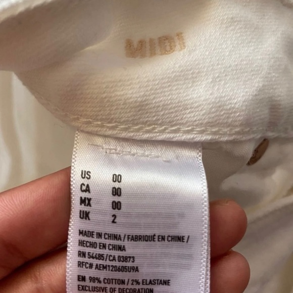 American Eagle White Shorts - Picture 4 of 4